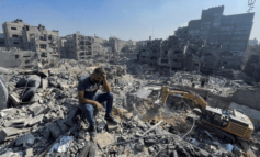 U.N. experts say ceasefire needed as Palestinians at "grave risk of genocide"